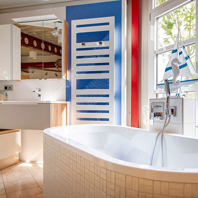 Klassische oder extravagante Badlösungen im Bäderstudio von WKS Saalfeld - Wärme-, Klima- & Sanitärtechnik in Thüringen