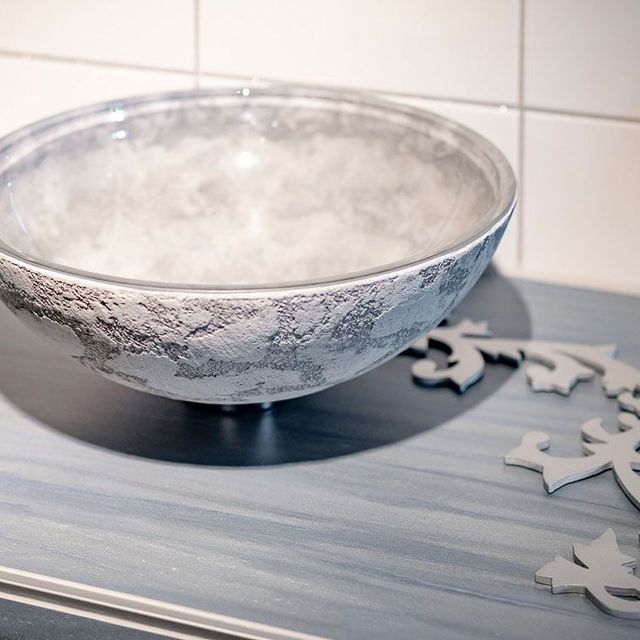 Klassische oder extravagante Badlösungen im Bäderstudio von WKS Saalfeld - Wärme-, Klima- & Sanitärtechnik in Thüringen