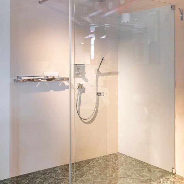 Anforderungen und Badlösungen im Bäderstudio von WKS Saalfeld - Wärme-, Klima- & Sanitärtechnik in Thüringen