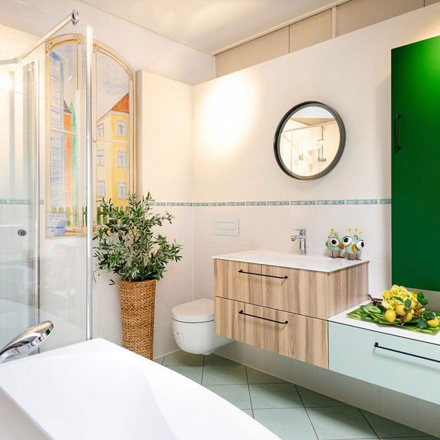 Klassische oder extravagante Badlösungen im Bäderstudio von WKS Saalfeld - Wärme-, Klima- & Sanitärtechnik in Thüringen