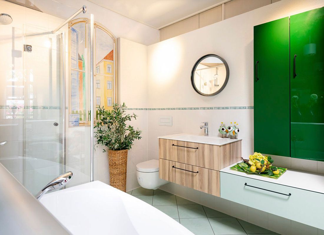 Klassische oder extravagante Badlösungen im Bäderstudio von WKS Saalfeld - Wärme-, Klima- & Sanitärtechnik in Thüringen